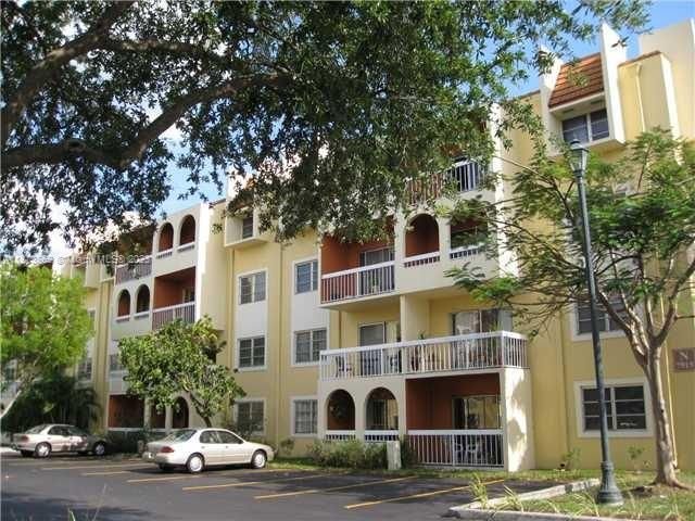 Real estate property located at 7840 Camino Real P404, Miami-Dade County, Miami, FL