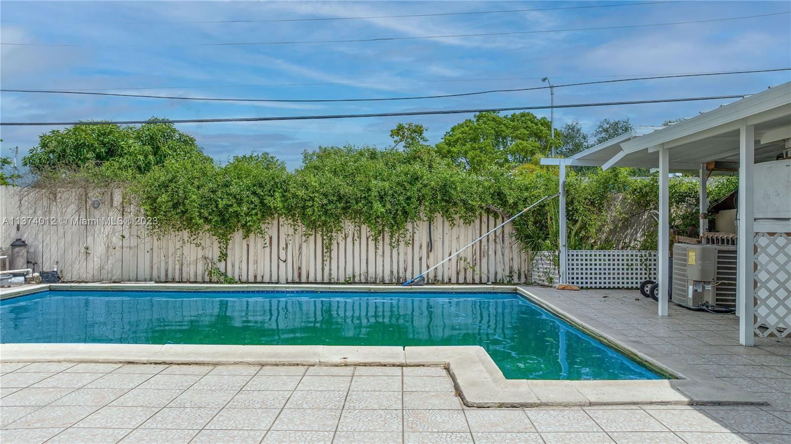 Real estate property located at 491 36th Pl, Miami-Dade County, Hialeah, FL