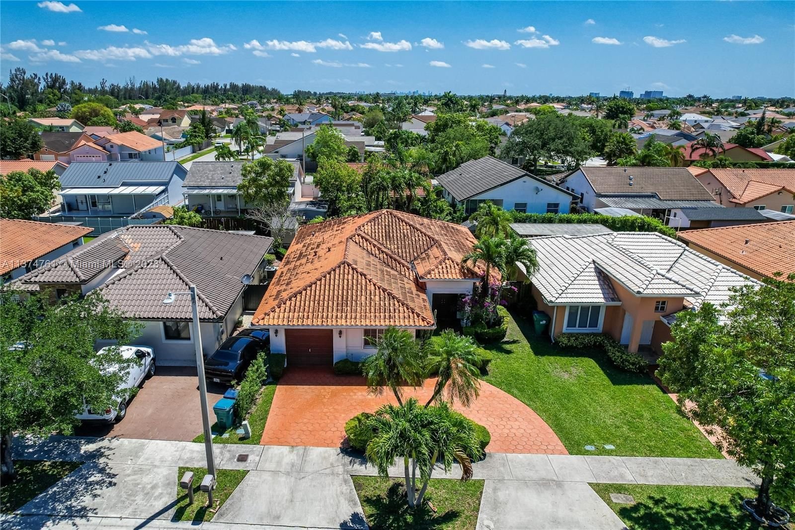 Real estate property located at 1083 134th Pl, Miami-Dade County, Miami, FL