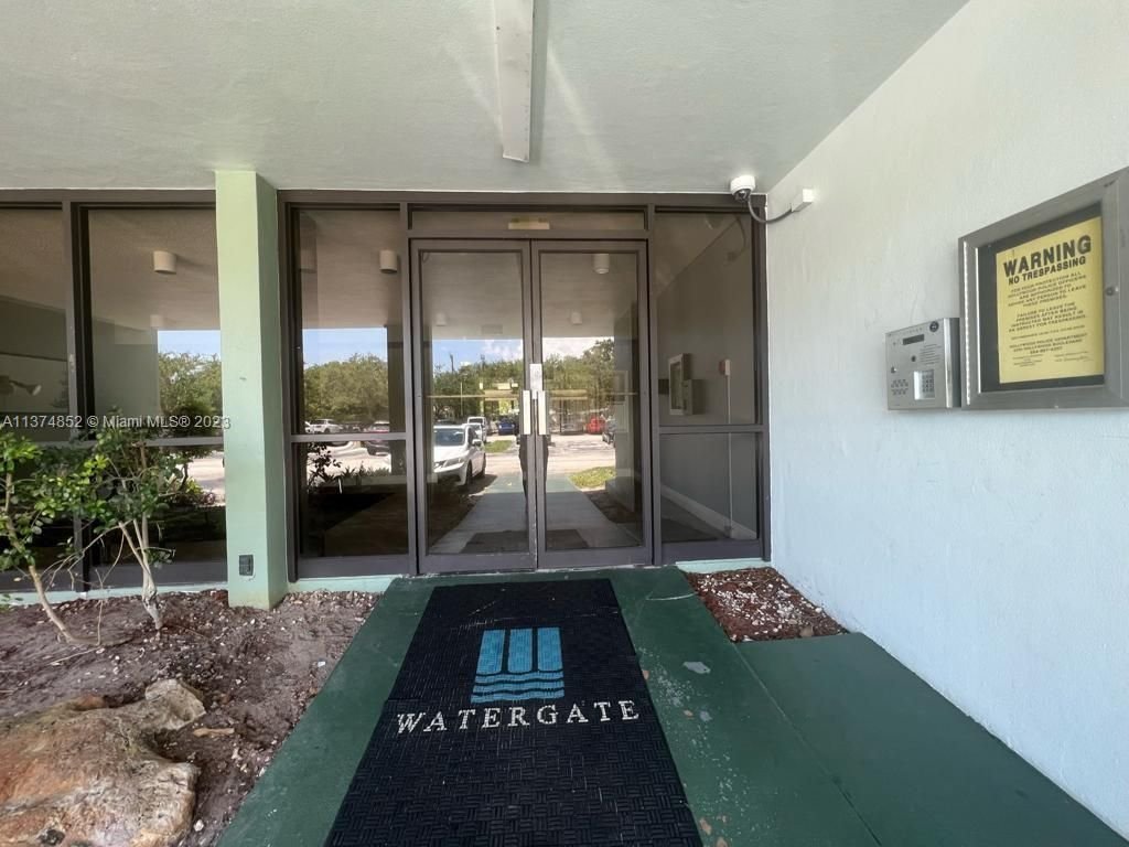 Real estate property located at 2771 Taft St #409, Broward County, Hollywood, FL
