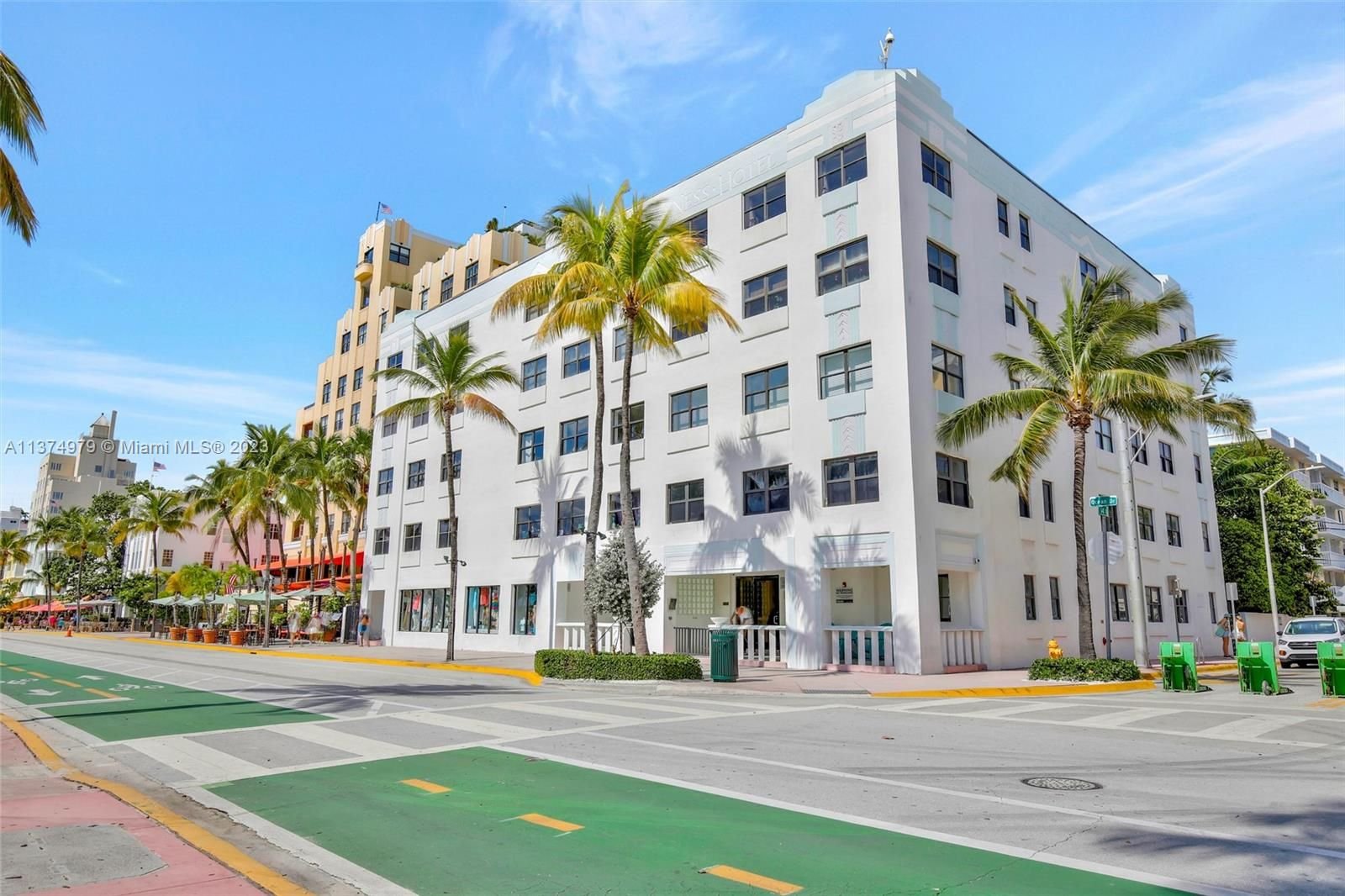 Real estate property located at 1390 Ocean Dr #306, Miami-Dade County, Miami Beach, FL