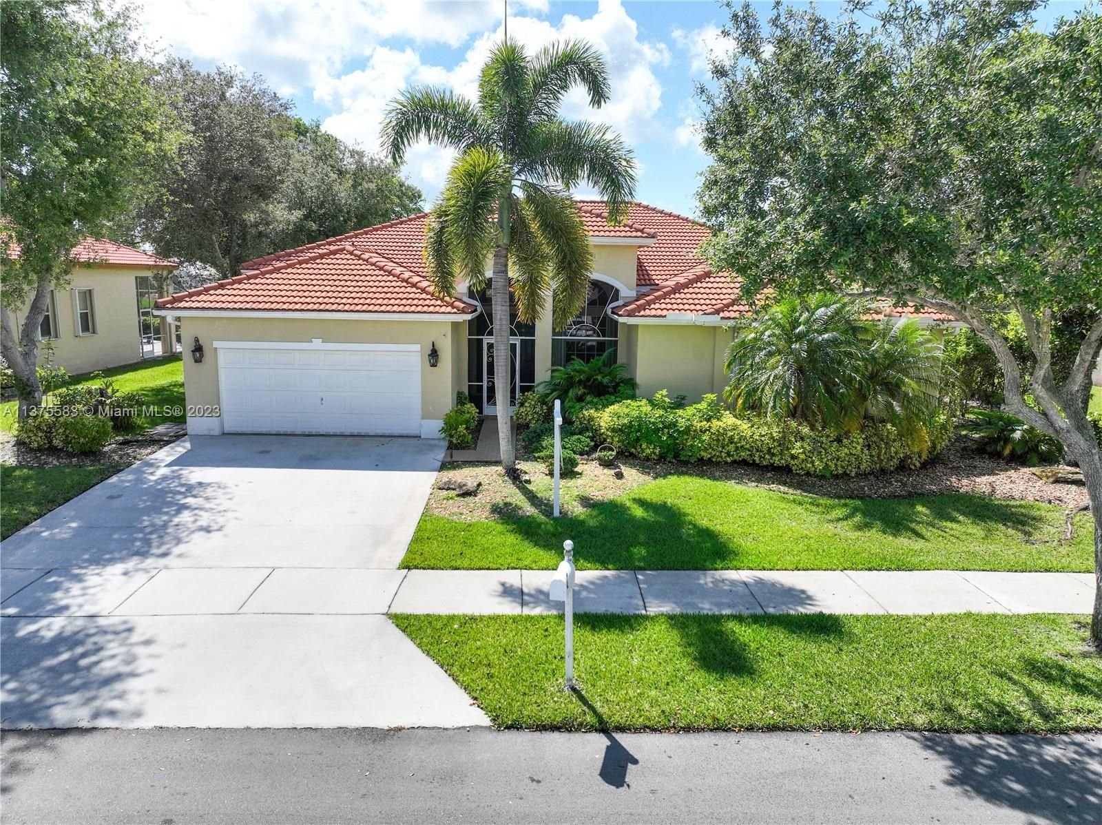 Real estate property located at 2905 Fairways Dr, Miami-Dade County, Homestead, FL