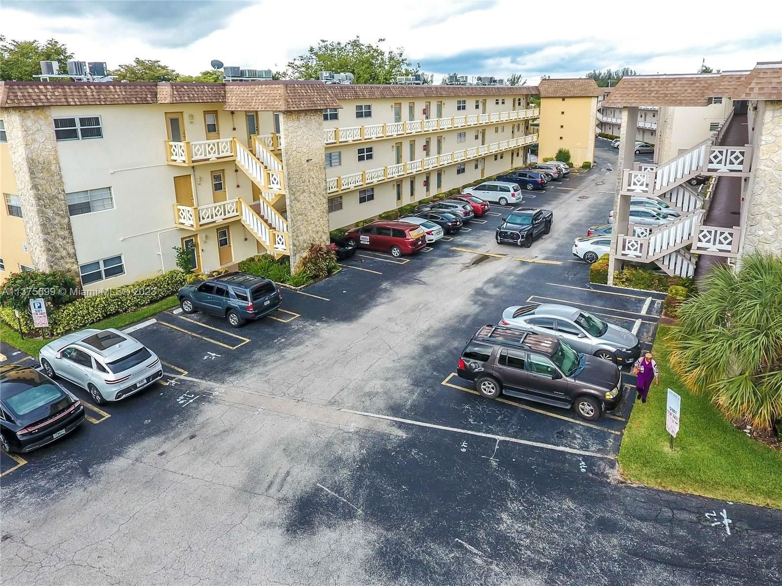 Real estate property located at 5171 Oakland Park Blvd #111, Broward County, Lauderdale Lakes, FL