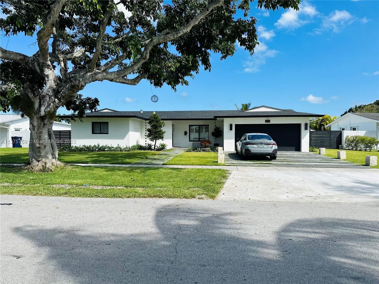 Real estate property located at 20211 103rd Ave, Miami-Dade County, Cutler Bay, FL