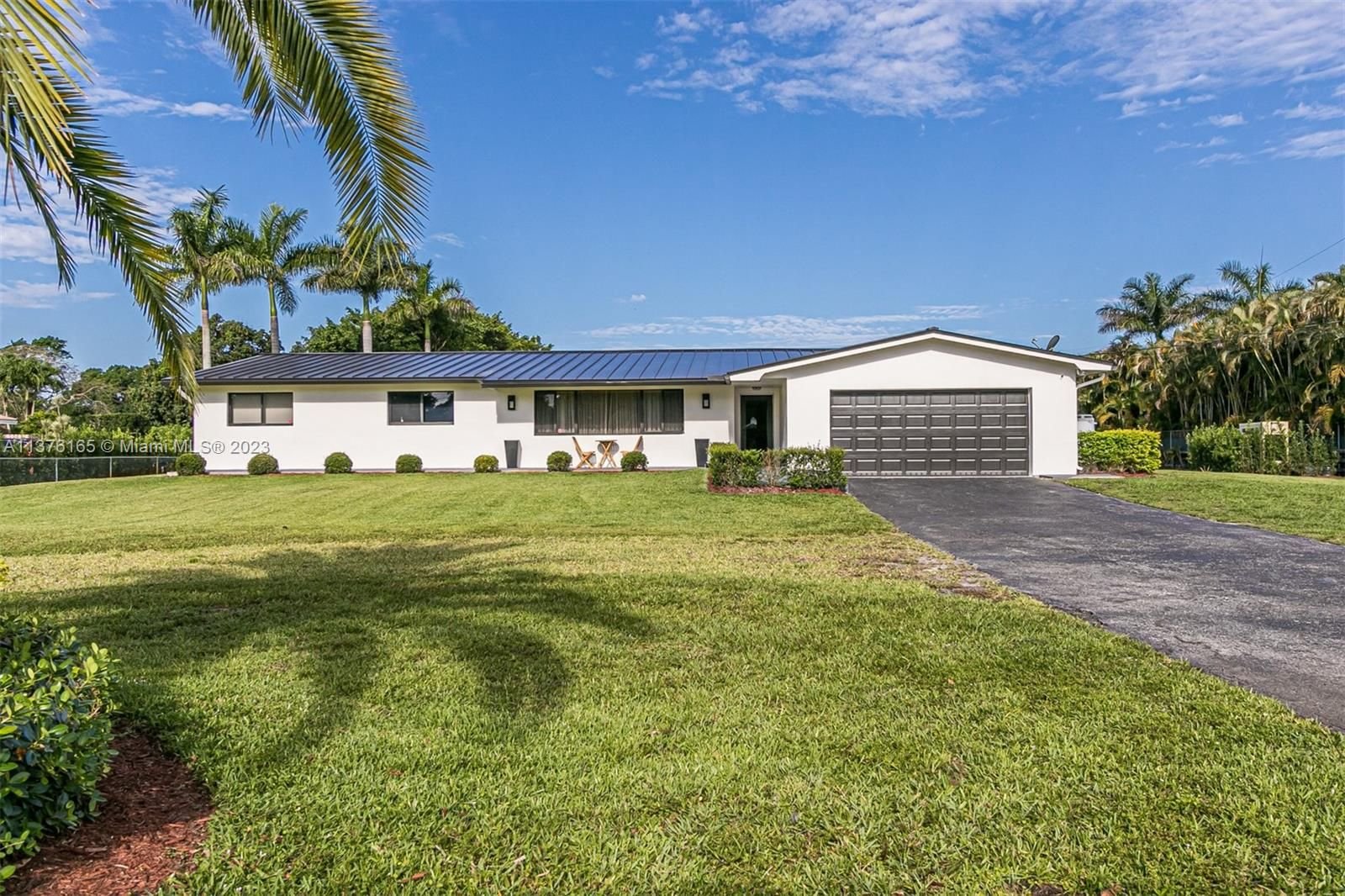 Real estate property located at 5201 Thoroughbred Lane, Broward County, Southwest Ranches, FL