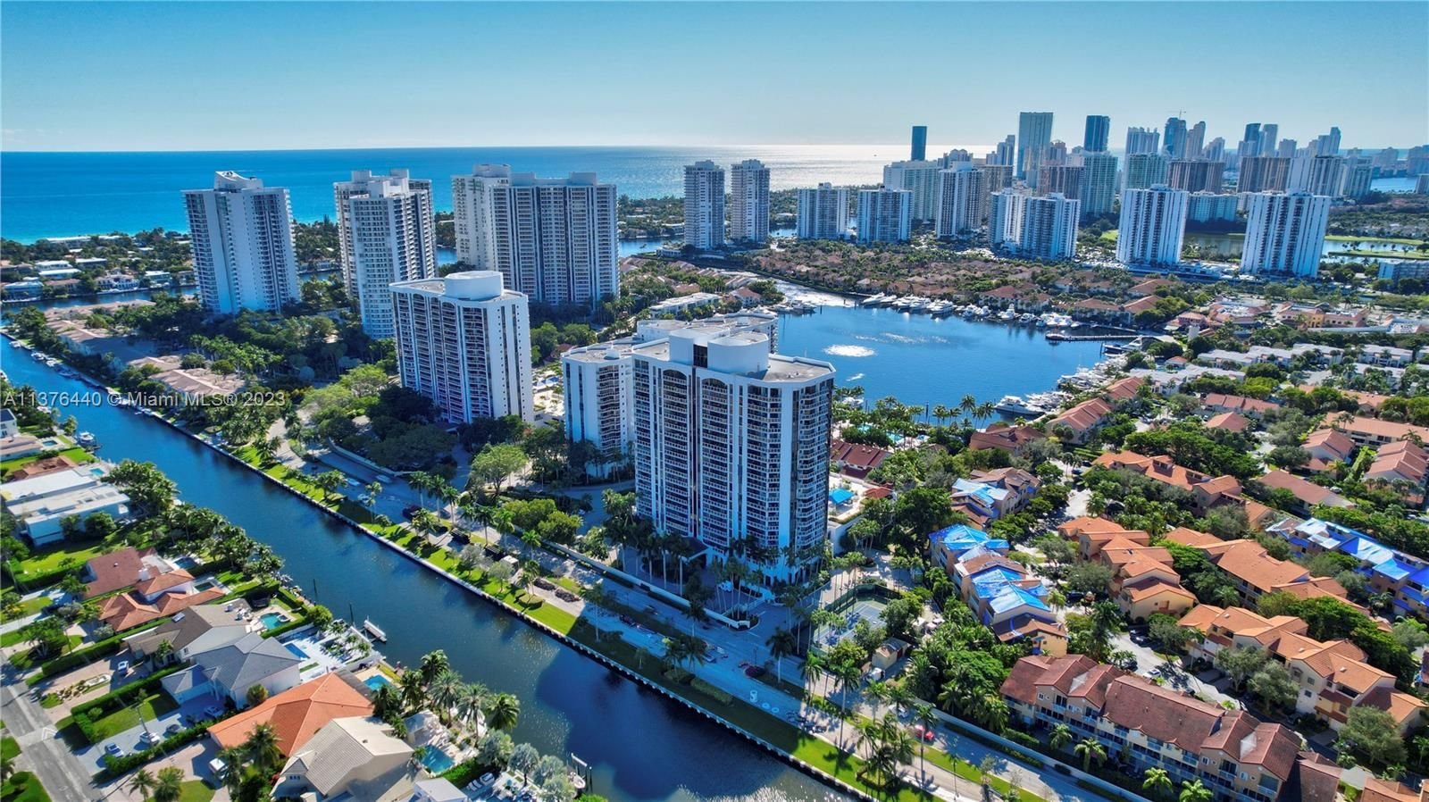 Real estate property located at 3610 Yacht Club Dr #302, Miami-Dade County, Aventura, FL