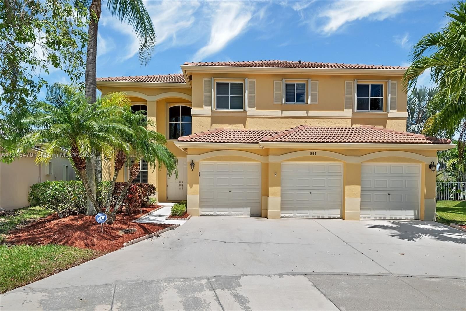 Real estate property located at 1684 Sparrow Ln, Broward County, Weston, FL
