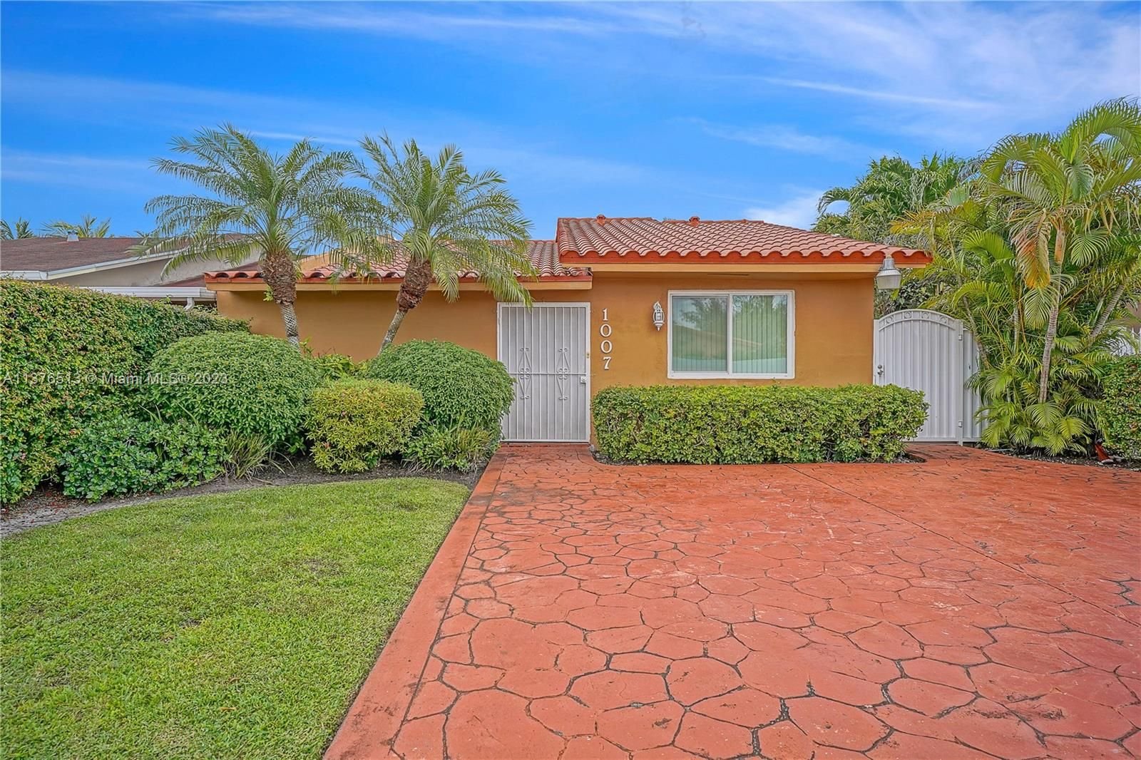 Real estate property located at 1007 119th Ct #a2, Miami-Dade County, Miami, FL