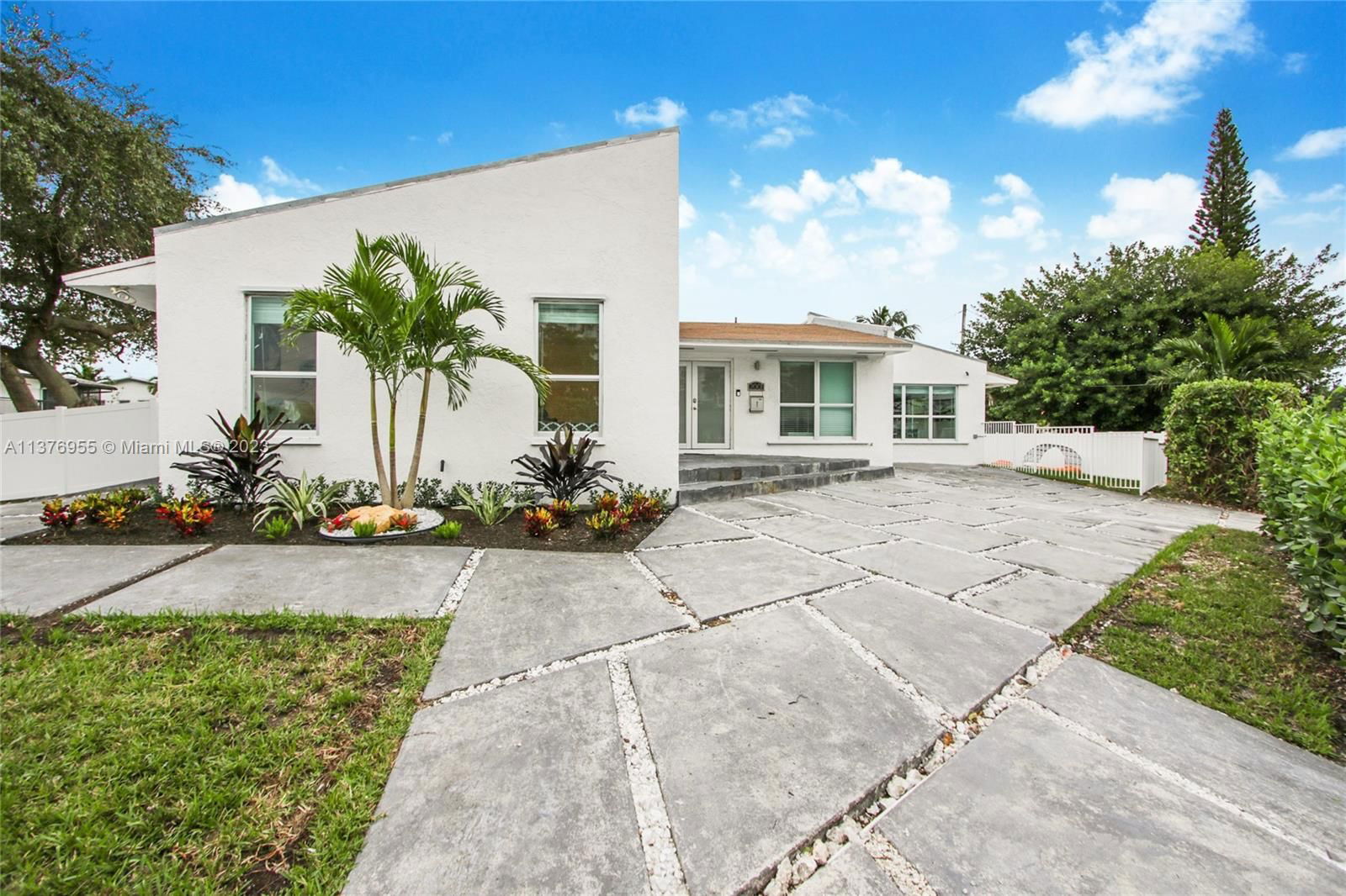 Real estate property located at 2001 122nd Rd, Miami-Dade County, North Miami, FL