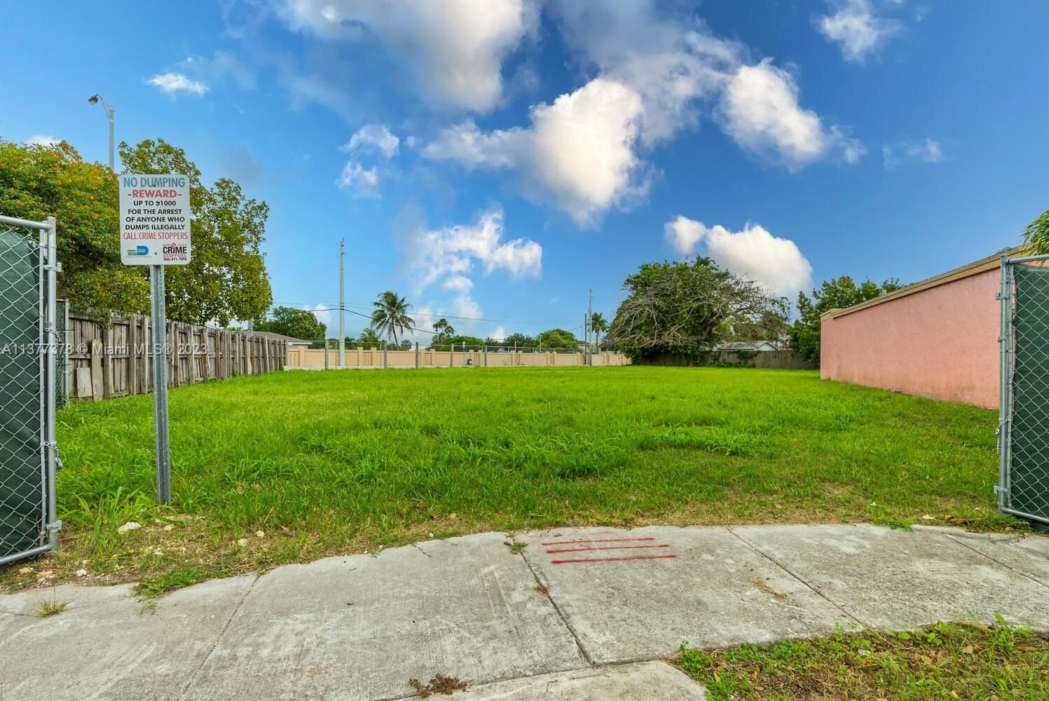 Real estate property located at 19242 119th Ct, Miami-Dade County, Miami, FL