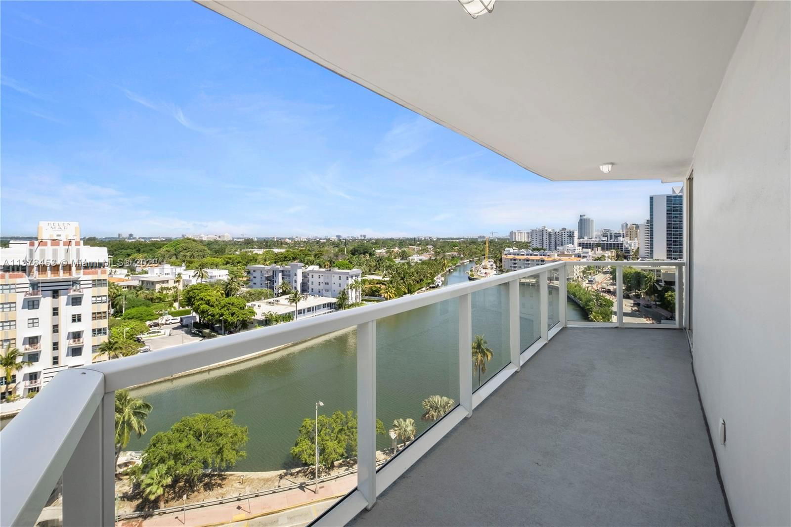 Real estate property located at 2401 Collins Ave #1208, Miami-Dade County, Miami Beach, FL