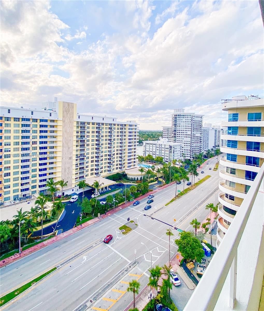 Real estate property located at 5555 Collins Ave #16V, Miami-Dade County, Miami Beach, FL