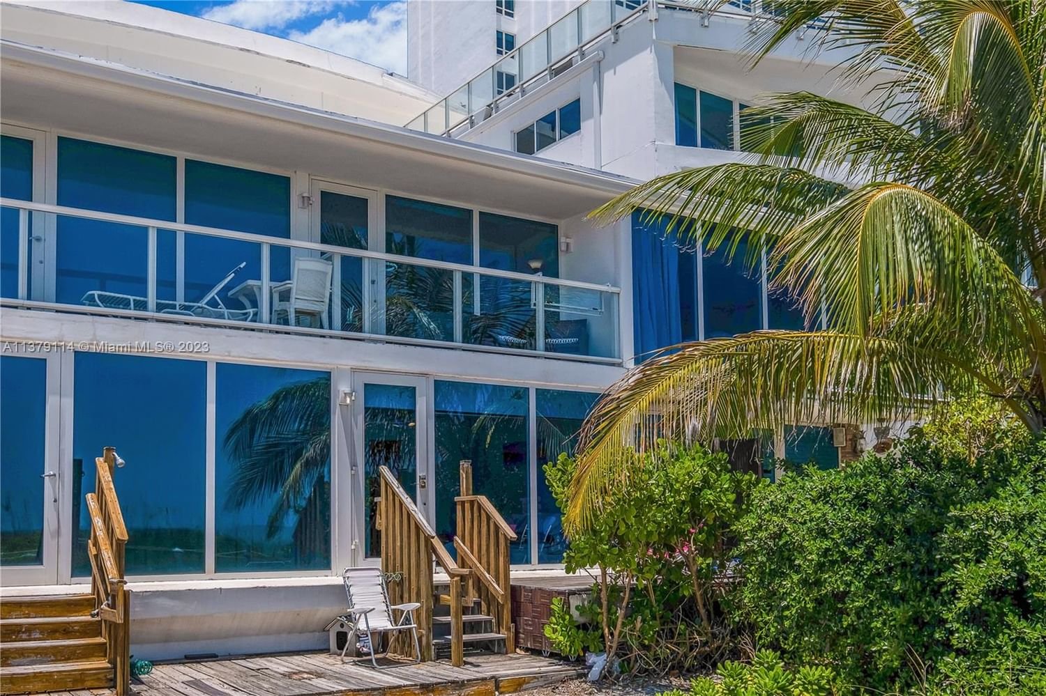 Real estate property located at 5445 Collins Ave BTH6, Miami-Dade County, Miami Beach, FL