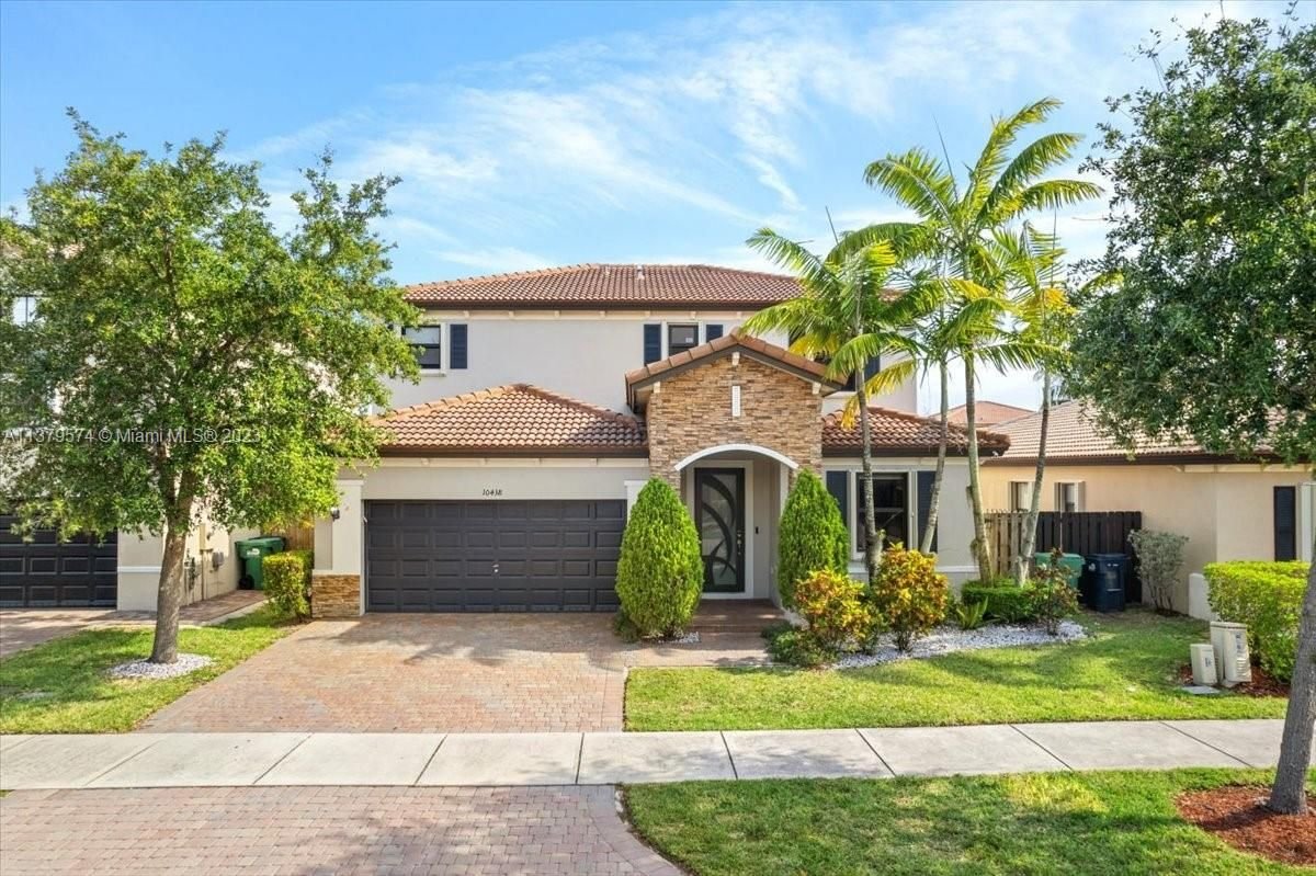 Real estate property located at 10438 227th Ter, Miami-Dade County, Miami, FL