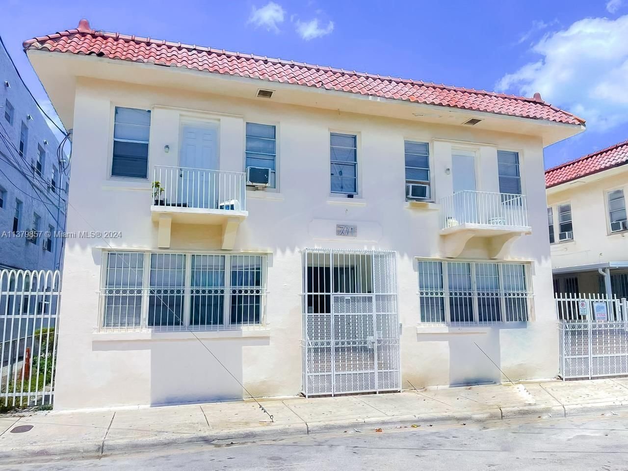 Real estate property located at 711 1st St, Miami-Dade County, CITY OF MIAMI SOUTH, Miami, FL