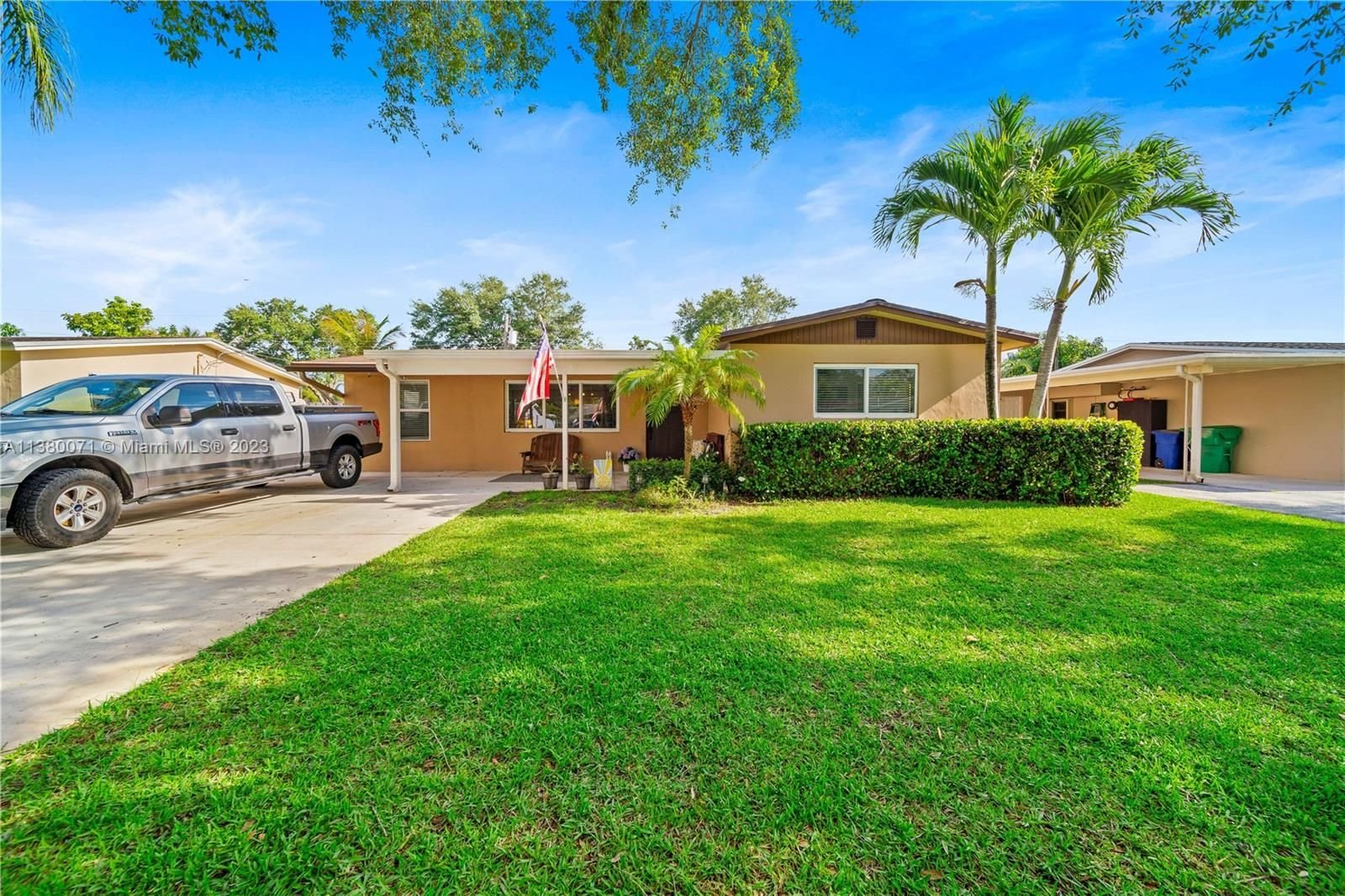 Real estate property located at 9445 51st Pl, Broward County, Cooper City, FL
