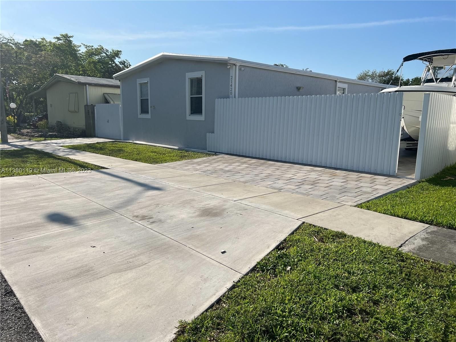 Real estate property located at 21420 3rd Pl, Broward County, Pembroke Pines, FL