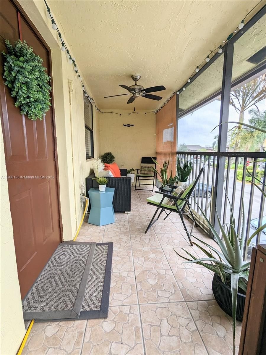Real estate property located at 10027 Winding Lake Rd #204, Broward County, Sunrise, FL