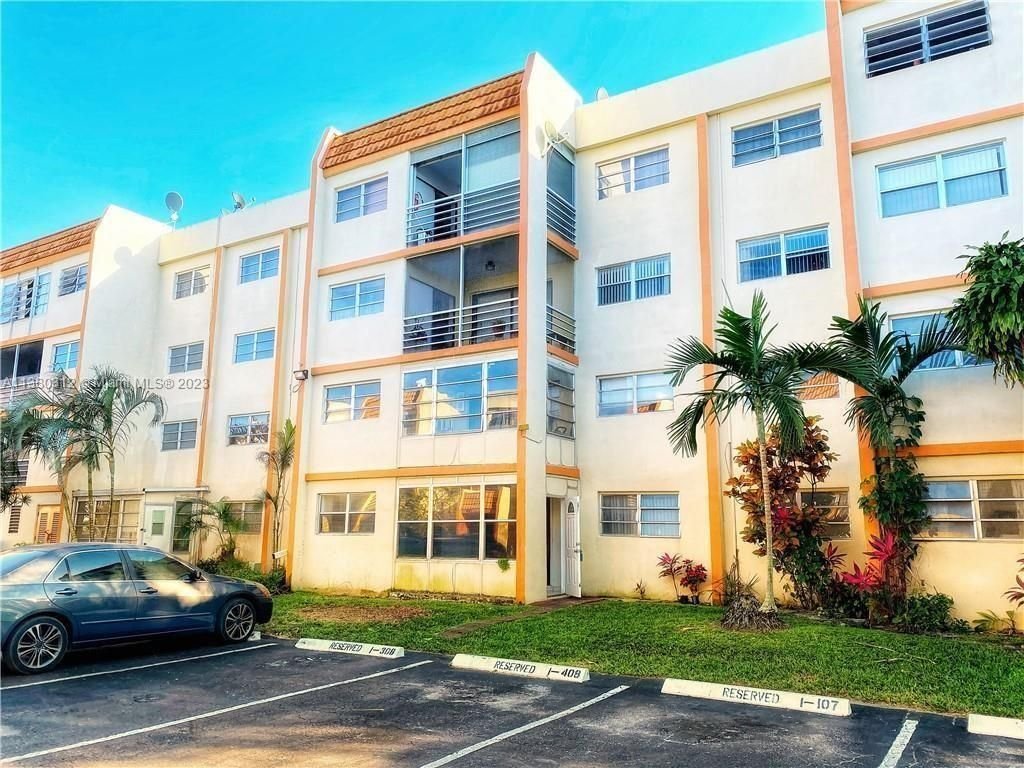 Real estate property located at 2201 41st Ave #108, Broward County, Lauderhill, FL