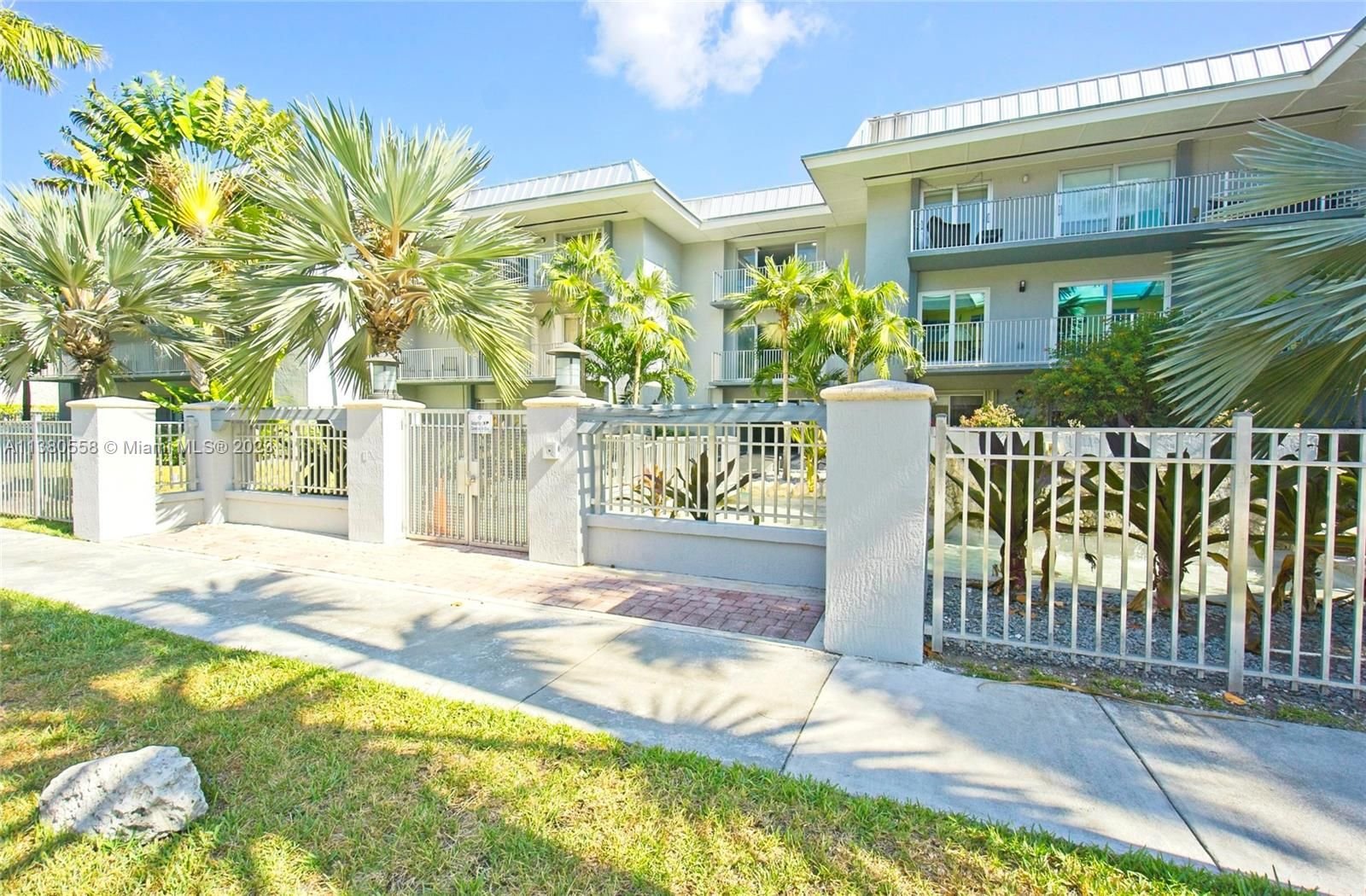 Real estate property located at 7401 82 St #207S, Miami-Dade County, Miami, FL