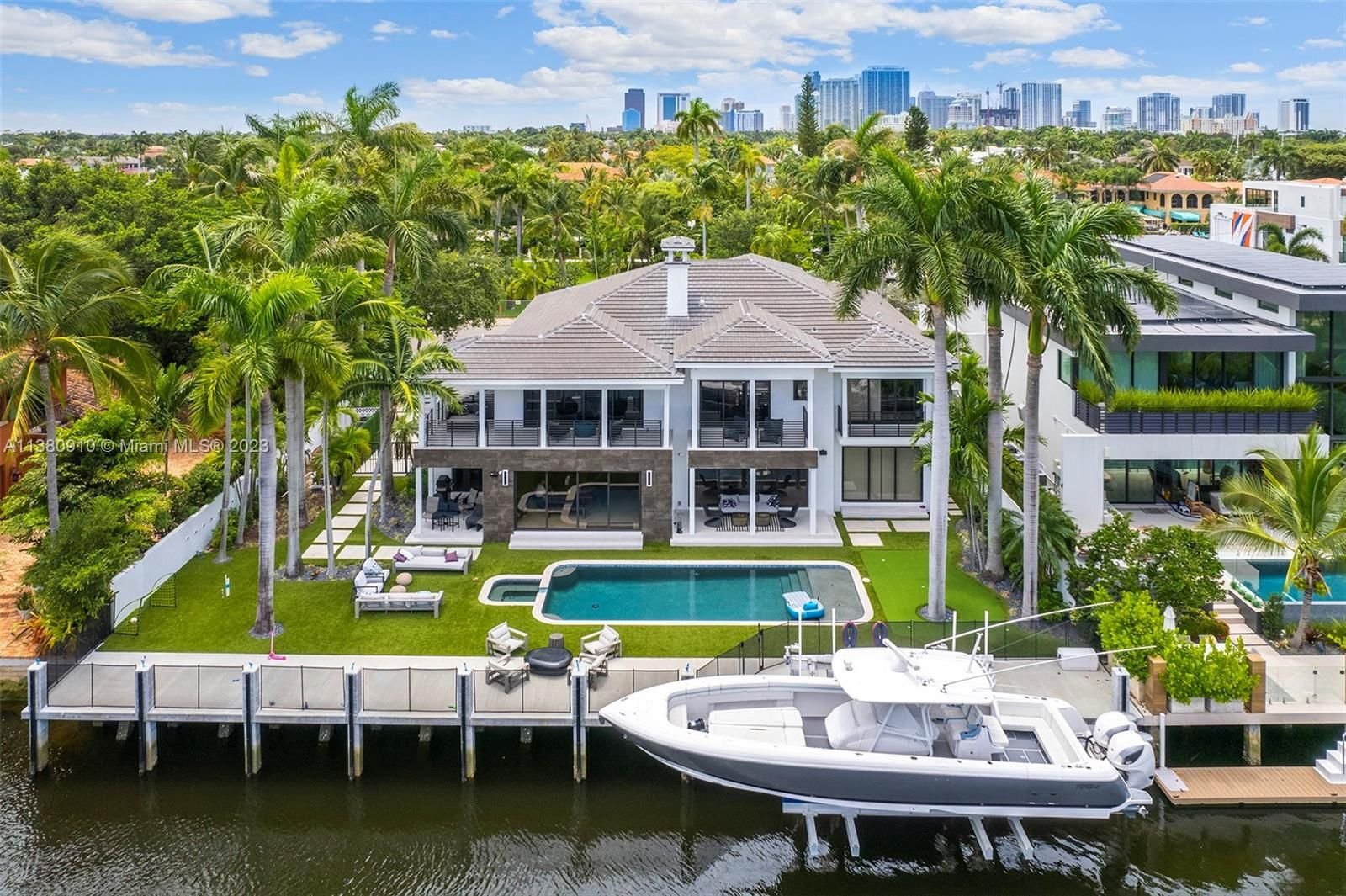 Real estate property located at 528 Coconut Isle Dr, Broward County, DAWSONS POINT, Fort Lauderdale, FL