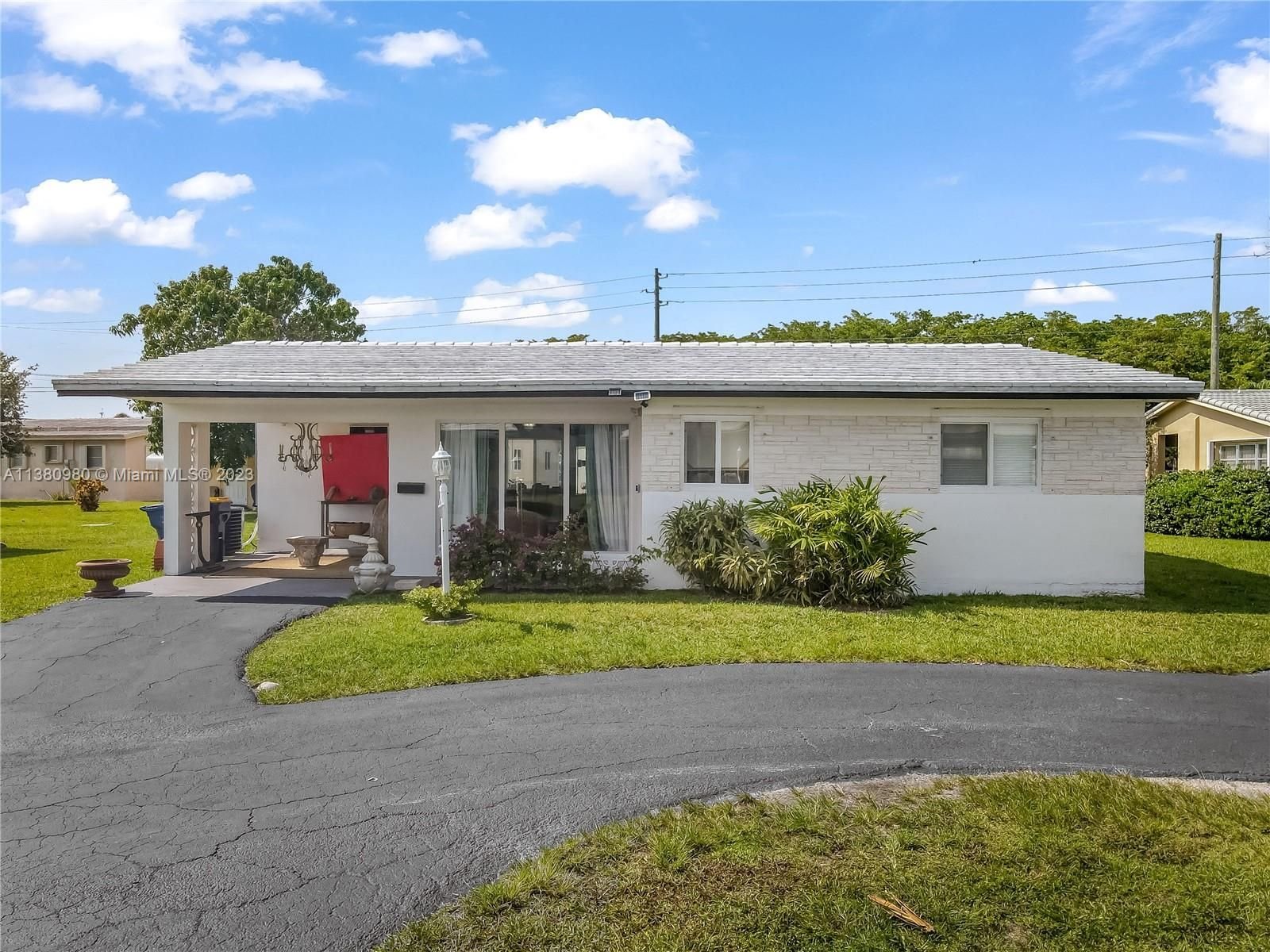 Real estate property located at 3211 Abbott Ln, Broward County, Hollywood, FL
