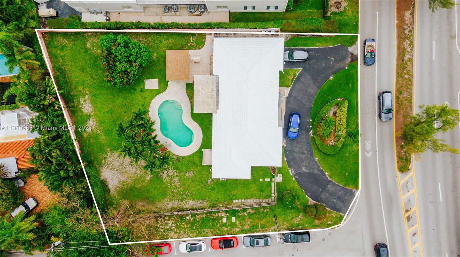 Real estate property located at 3000 Pine Tree Dr, Miami-Dade County, Miami Beach, FL