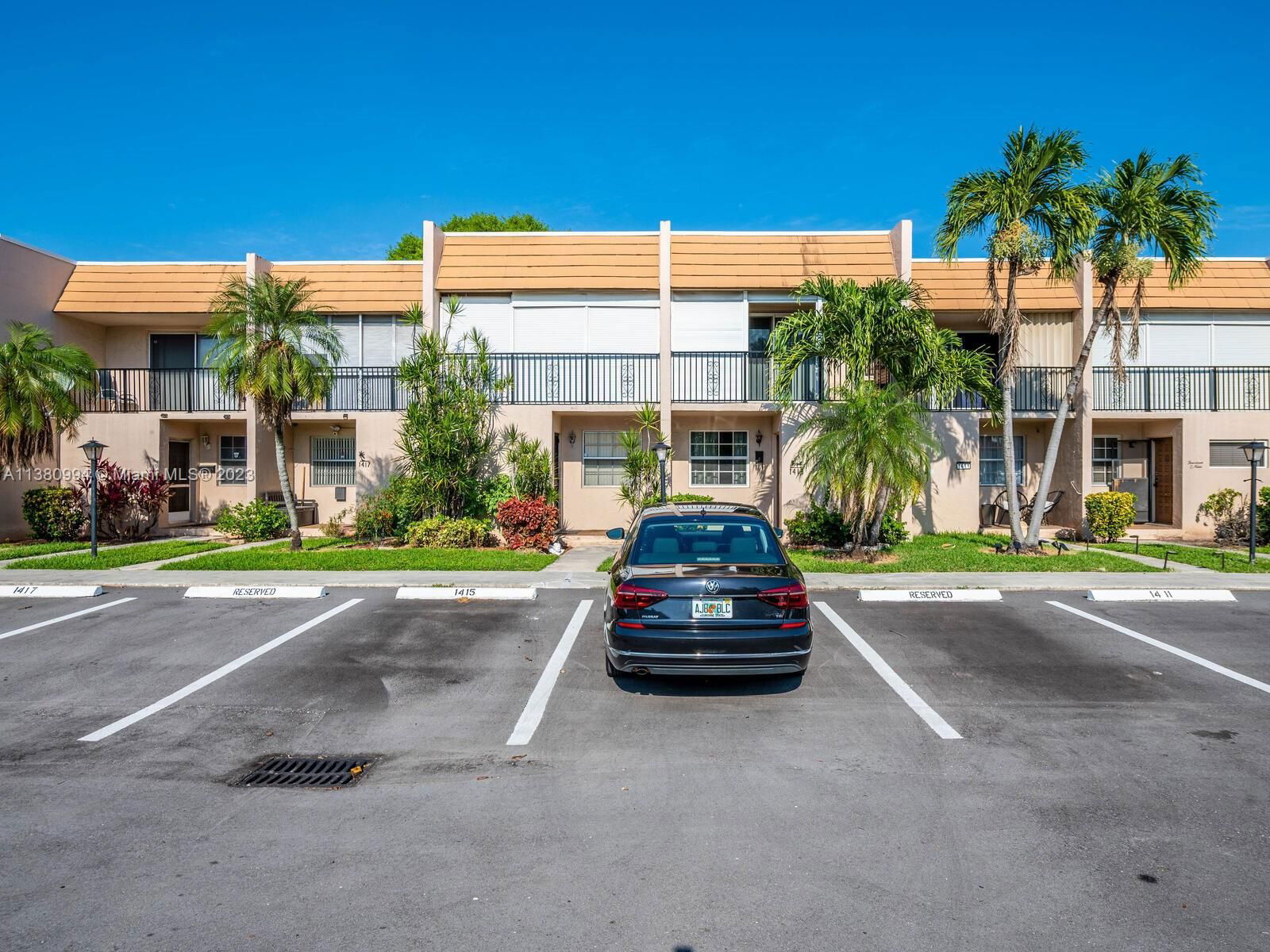 Real estate property located at 1413 15th Ave #8, Broward County, Hollywood, FL