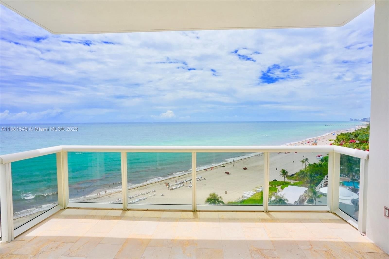 Real estate property located at 18101 Collins Ave #1207, Miami-Dade County, TRUMP PALACE CONDO, Sunny Isles Beach, FL