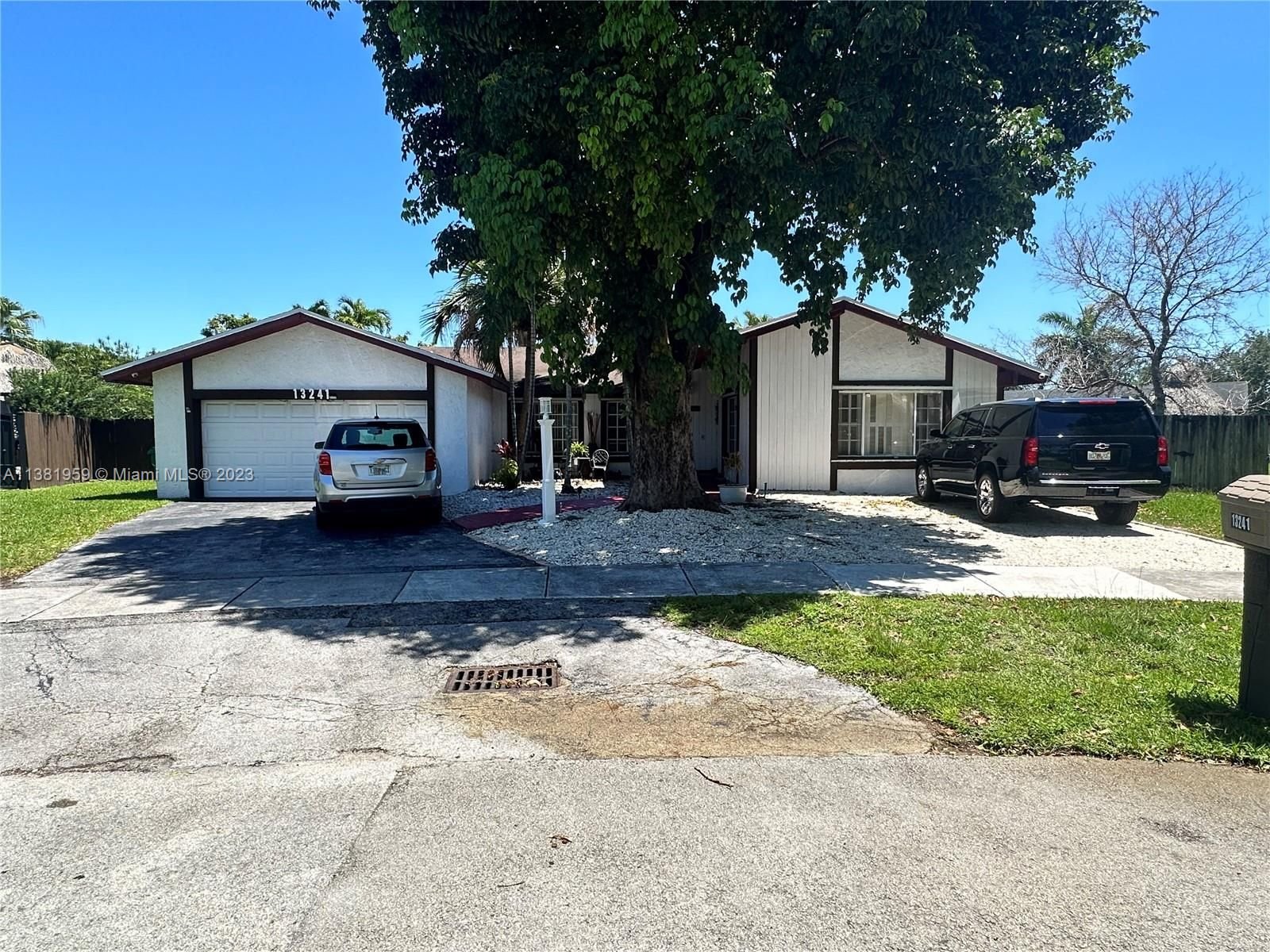 Real estate property located at 13241 100th Ter, Miami-Dade County, Miami, FL