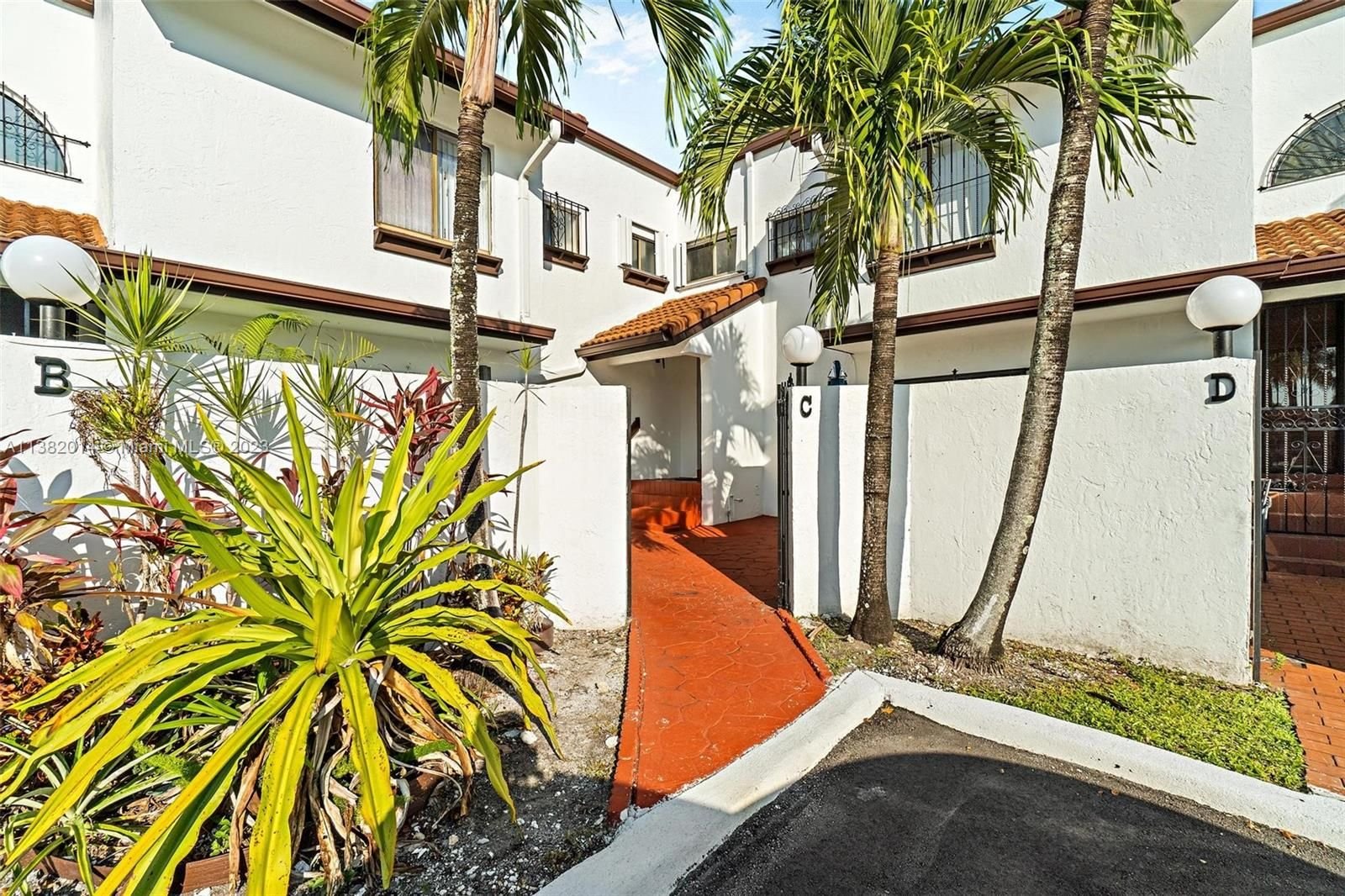 Real estate property located at 1241 124th Ct #24-C, Miami-Dade County, Miami, FL