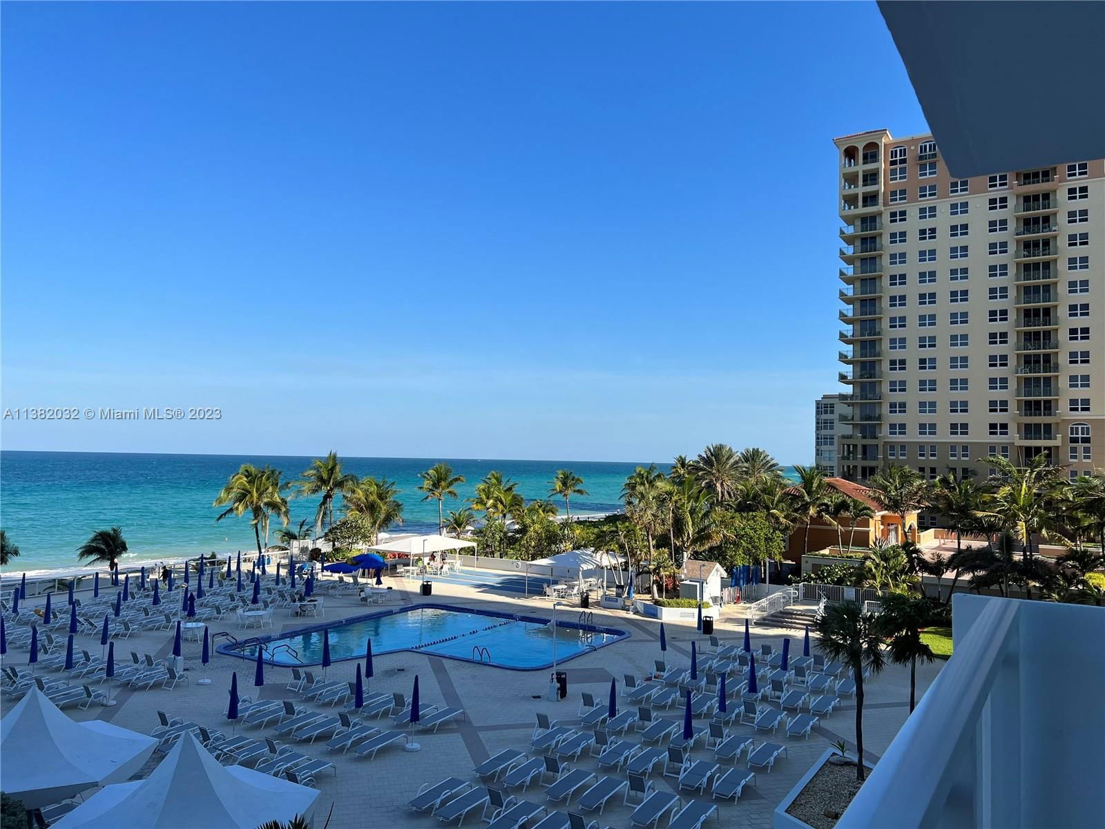 Real estate property located at 2030 Ocean Dr #320, Broward County, PARKER PLAZA CONDO ESTATE, Hallandale Beach, FL