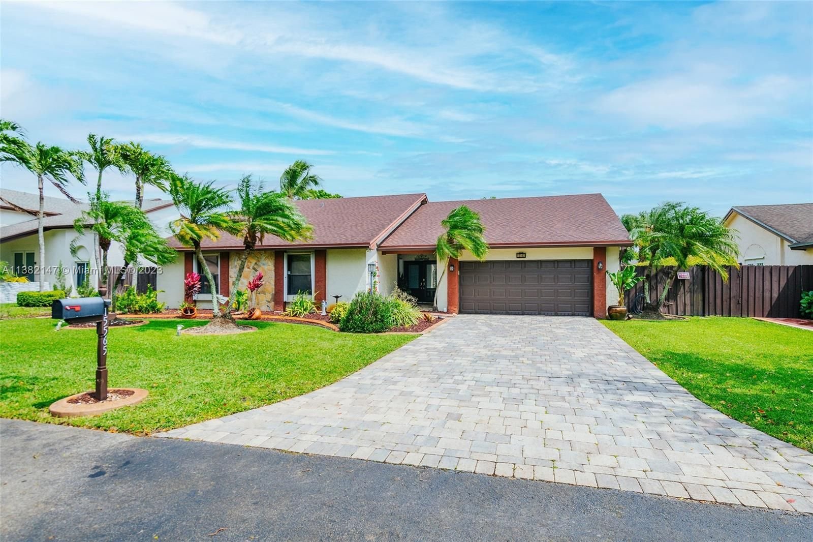 Real estate property located at 15565 47th Ter, Miami-Dade County, Miami, FL