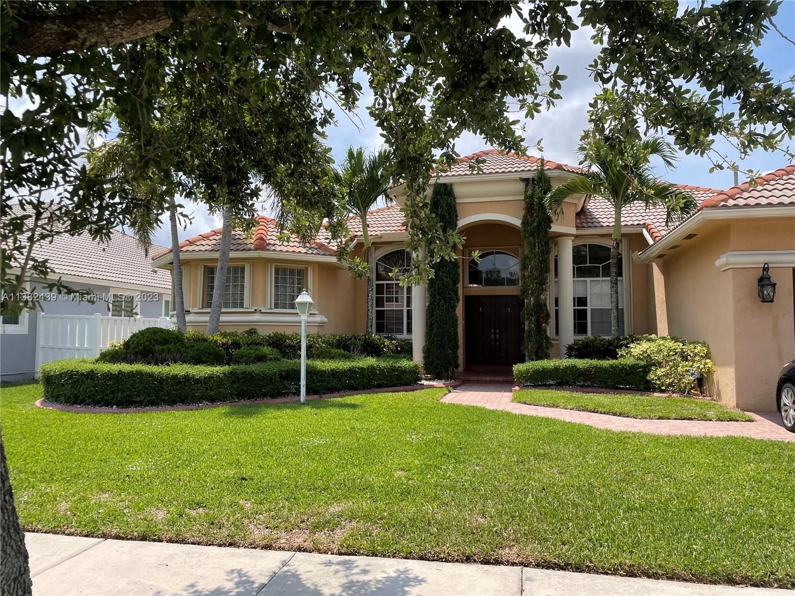 Real estate property located at 13782 16th St, Broward County, Pembroke Pines, FL