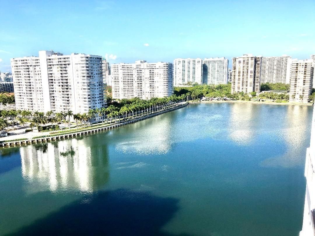 Real estate property located at 18081 Biscayne Blvd #1602, Miami-Dade County, Aventura, FL