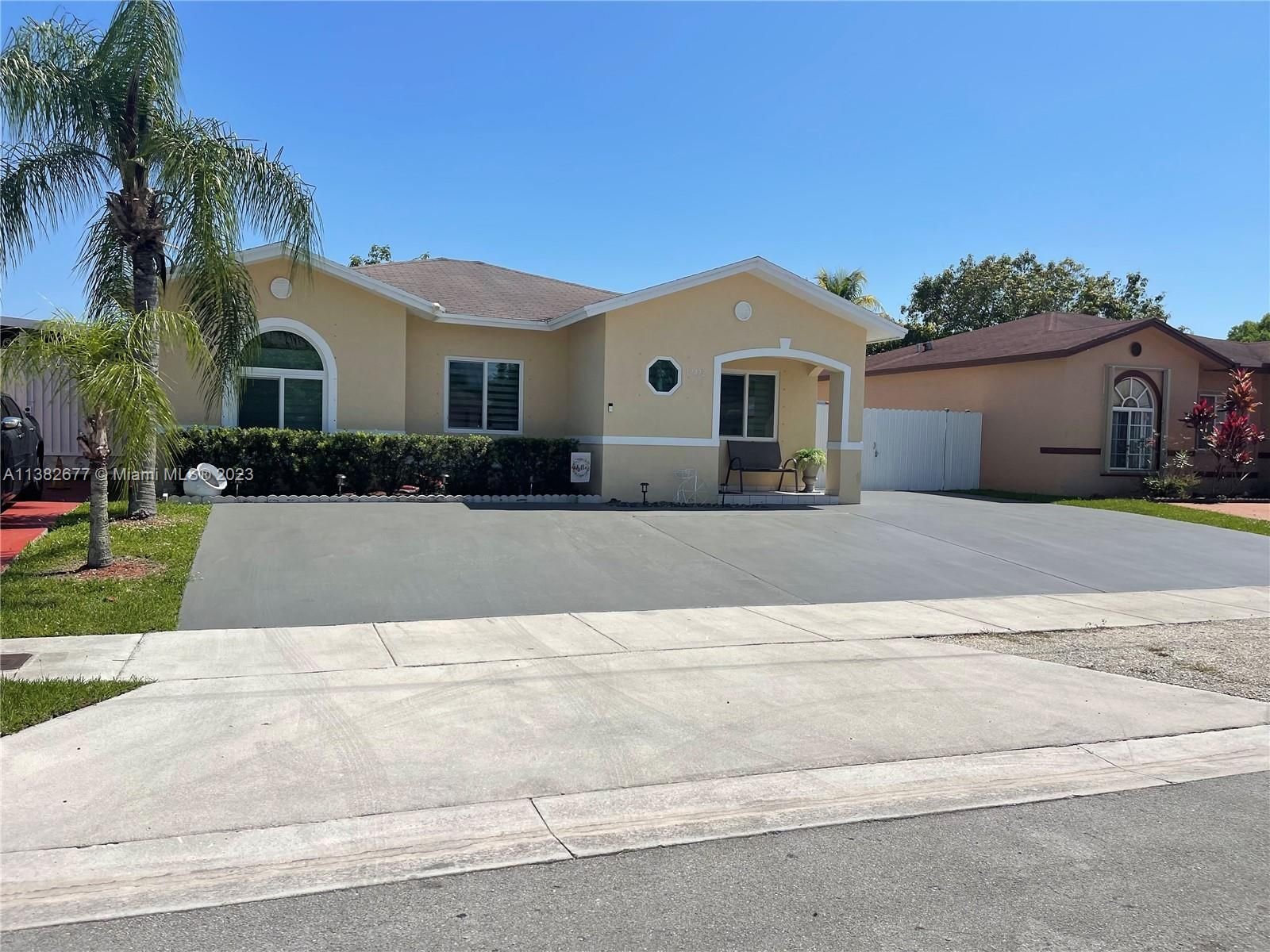 Real estate property located at 12472 196th Ter, Miami-Dade County, Miami, FL