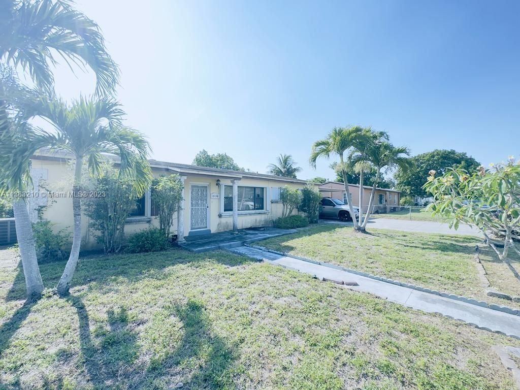 Real estate property located at 16130 28th Pl, Miami-Dade County, Miami Gardens, FL