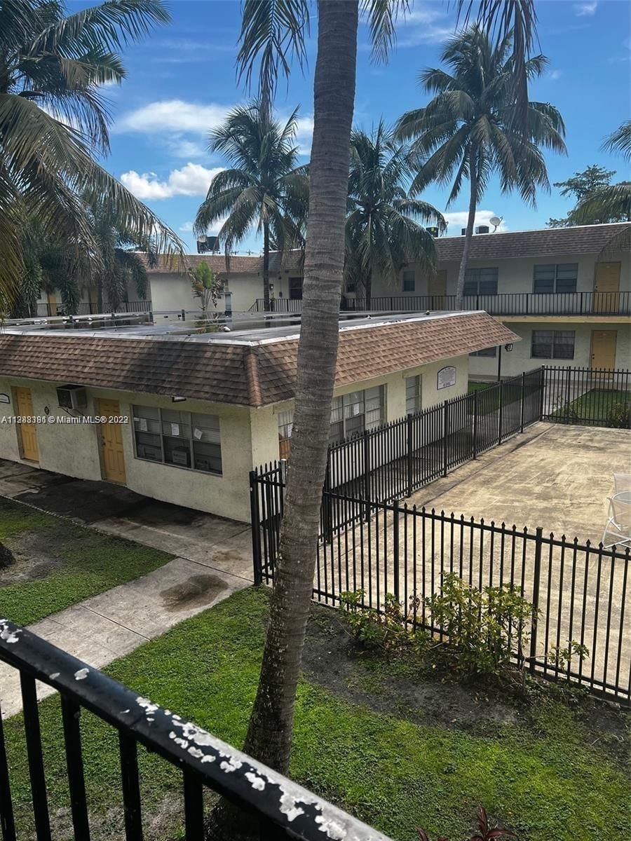Real estate property located at 4160 21st St, Broward County, Lauderhill, FL