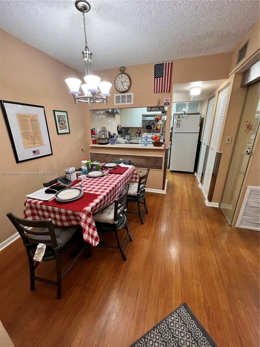 Real estate property located at 15405 Miami Lakeway  N #3011, Miami-Dade County, Hialeah, FL