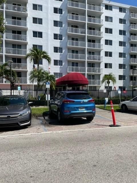 Real estate property located at 1251 108th st #221, Miami-Dade County, Harbour Point, Miami, FL