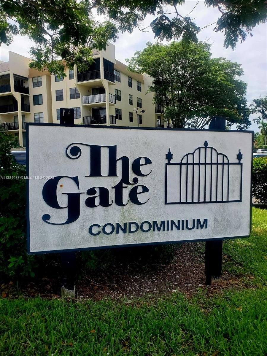 Real estate property located at 6190 Woodlands Blvd #517, Broward County, GATE THREE CONDO, Tamarac, FL