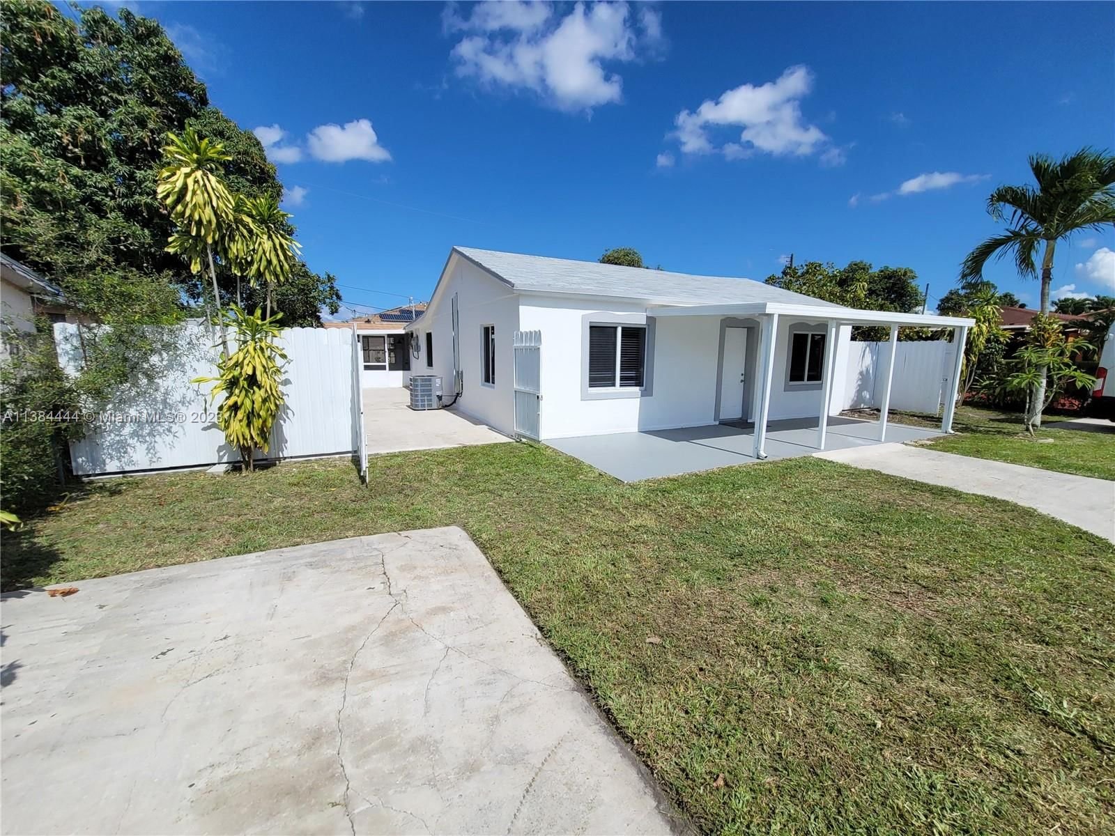 Real estate property located at 10401 33rd Ave, Miami-Dade County, ACME GULFAIR 2ND ADDN, Miami, FL