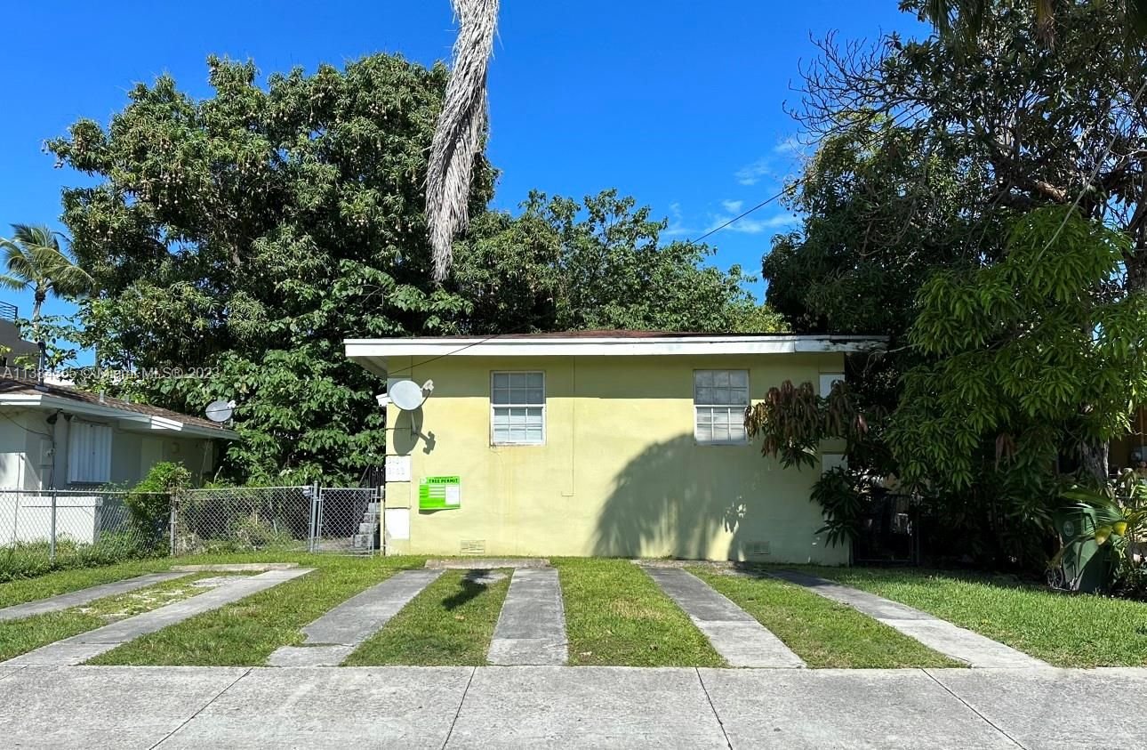 Real estate property located at 3161 Hibiscus St, Miami-Dade County, Miami, FL