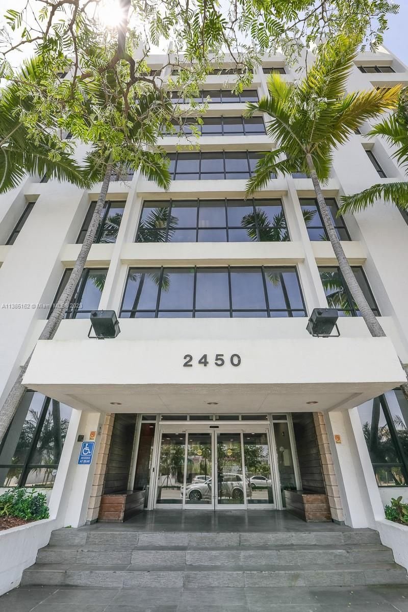 Real estate property located at 2450 Hollywood Blvd CU305, Broward County, Hollywood, FL