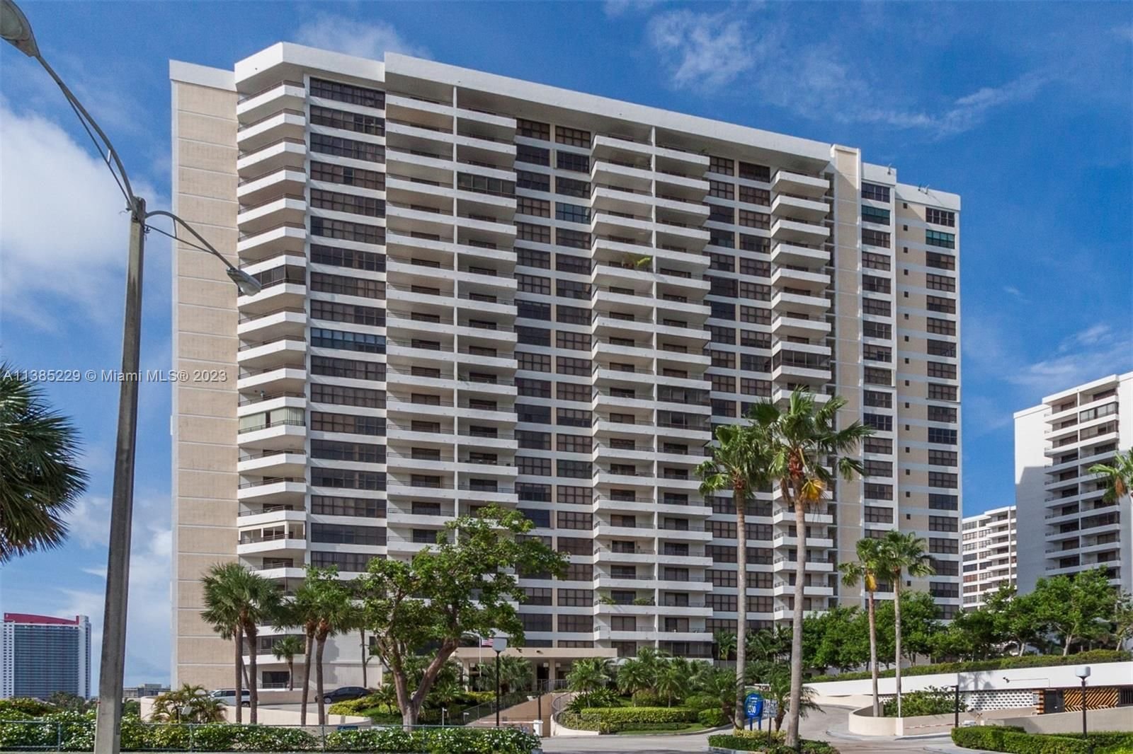 Real estate property located at 2500 Parkview Dr #1705, Broward County, Hallandale Beach, FL
