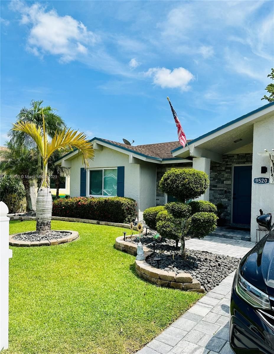 Real estate property located at 9520 83rd St, Broward County, Tamarac, FL