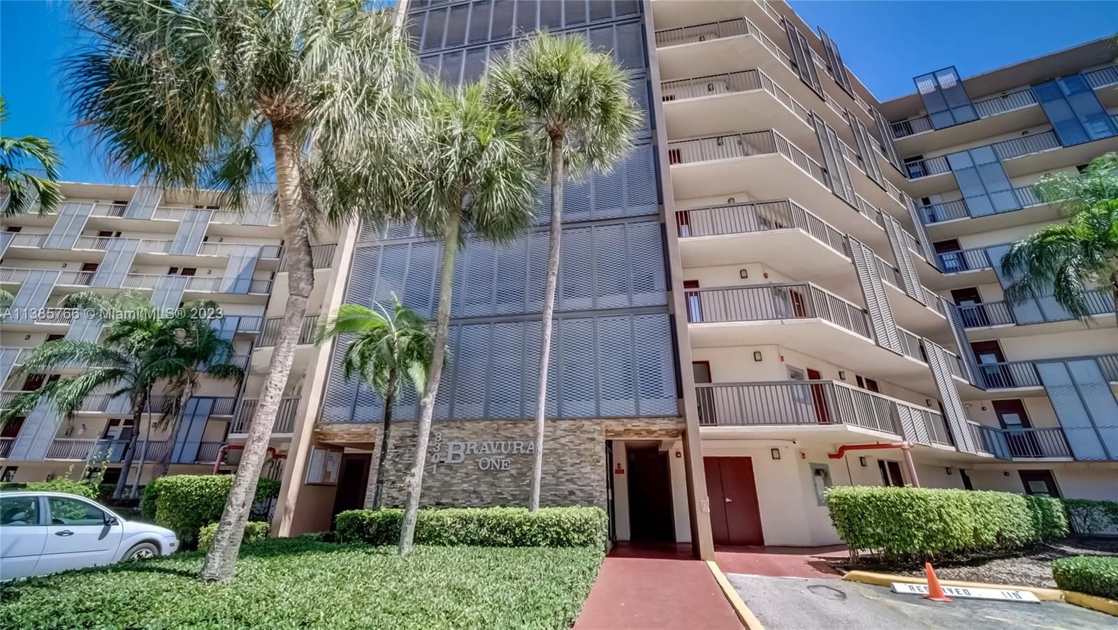 Real estate property located at 3301 Country Club Dr #507, Miami-Dade County, Aventura, FL