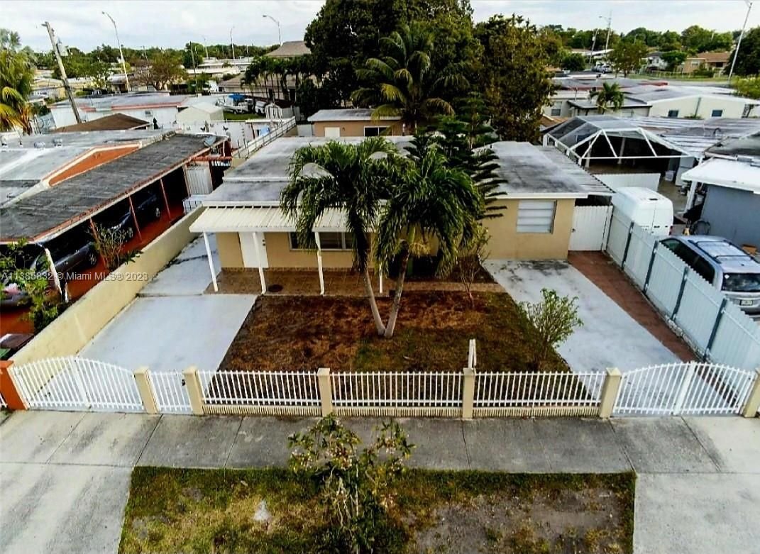 Real estate property located at 217 35th St, Miami-Dade County, CAROLE ANNE PARK, Hialeah, FL