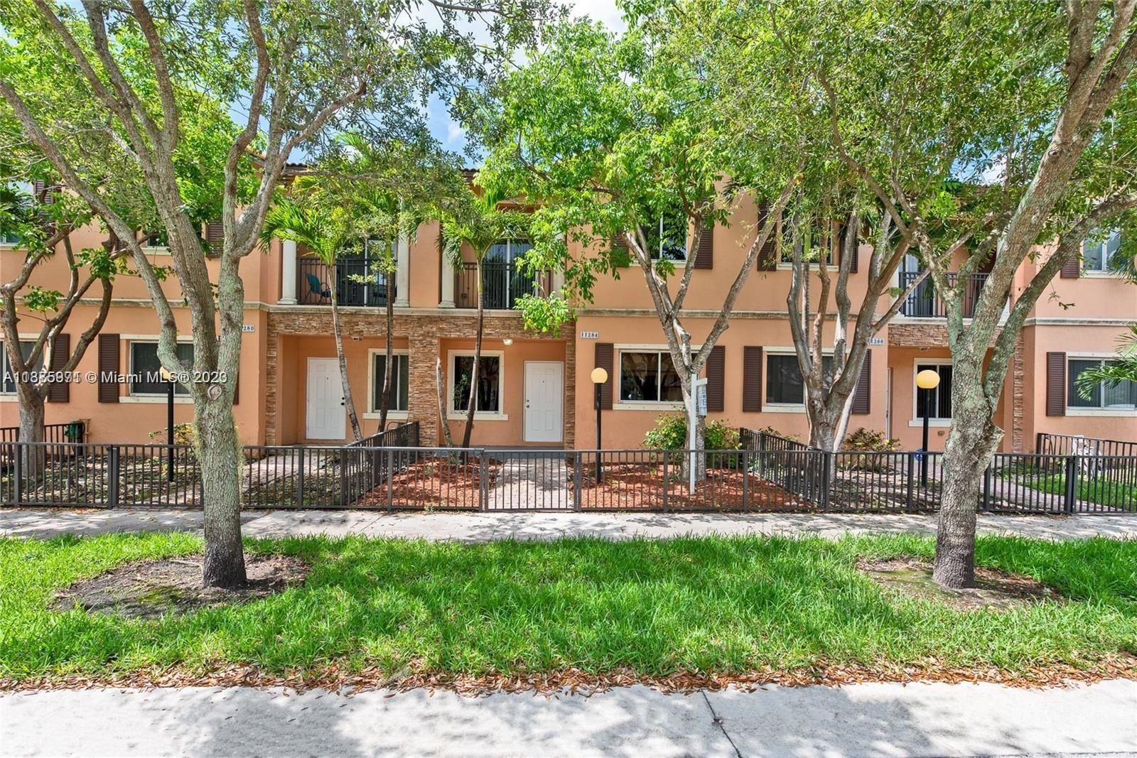 Real estate property located at 23113 113th Ave #23113, Miami-Dade County, Miami, FL