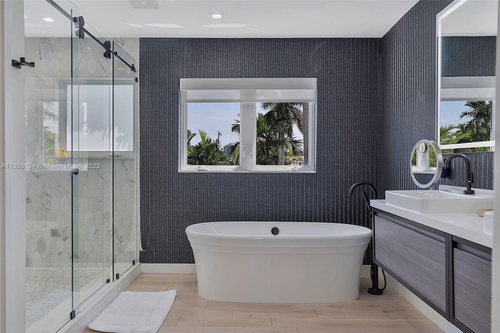 Real estate property located at 5715 Bay Rd, Miami-Dade County, Miami Beach, FL